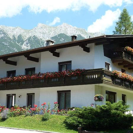 Pension Holzmann Leutasch Exterior foto