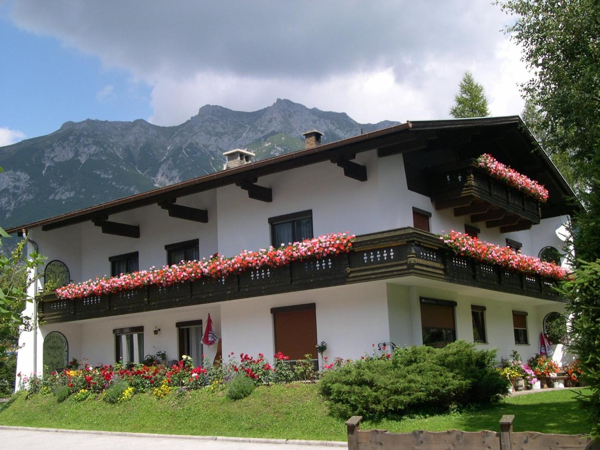 Pension Holzmann Leutasch Exterior foto